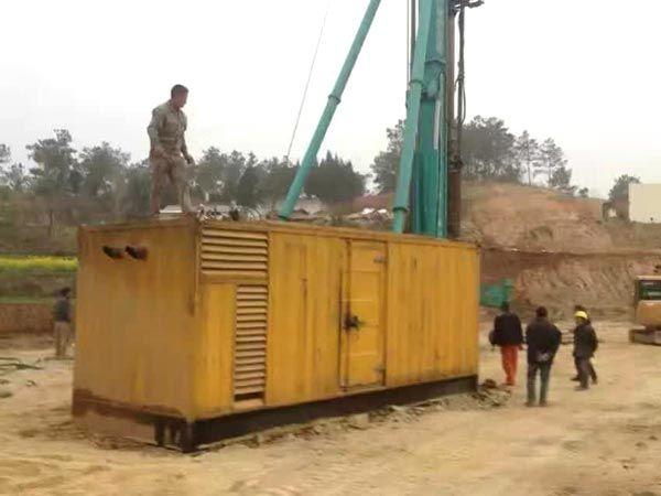 霍林郭勒如何判断水冷式机油散热器密封件是否需要更换？